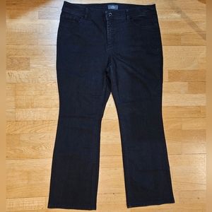 Chicos So Slimming Short Leg Black Jeans